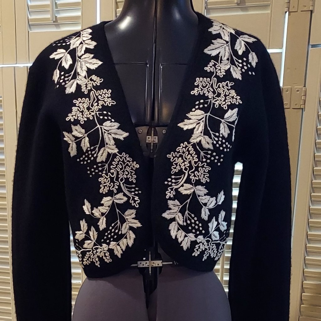 Stunning Vintage Karen Kane Embroidered Wool Bolero Sweater Jacket Size P